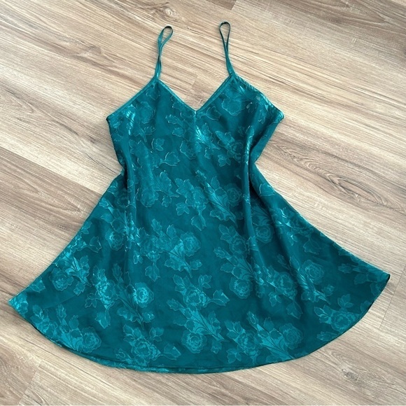 LA Intimates Vintage Green Floral Patch Mesh Slip Dress Women Size small - Picture 1 of 7
